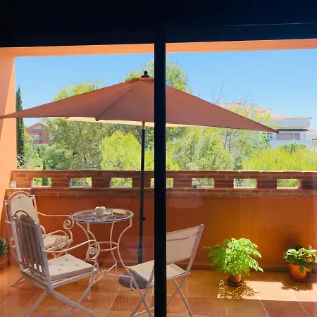 Milla De Oro Apartment *